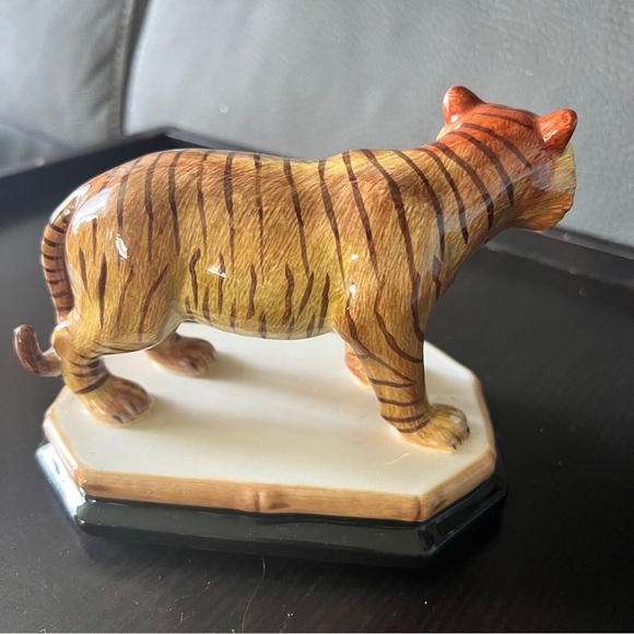 Raymond Waites Empire Ceramic Tiger Certified International Corporation 5” - Picture 5 of 6